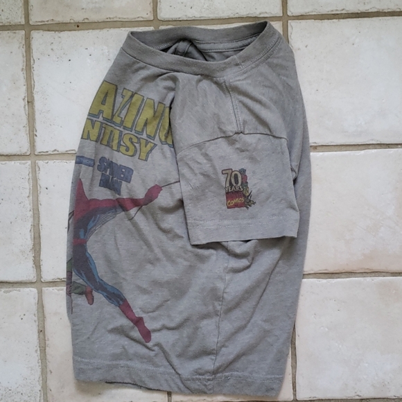 Graphic T Spiderman collectible shirt - Picture 3 of 4